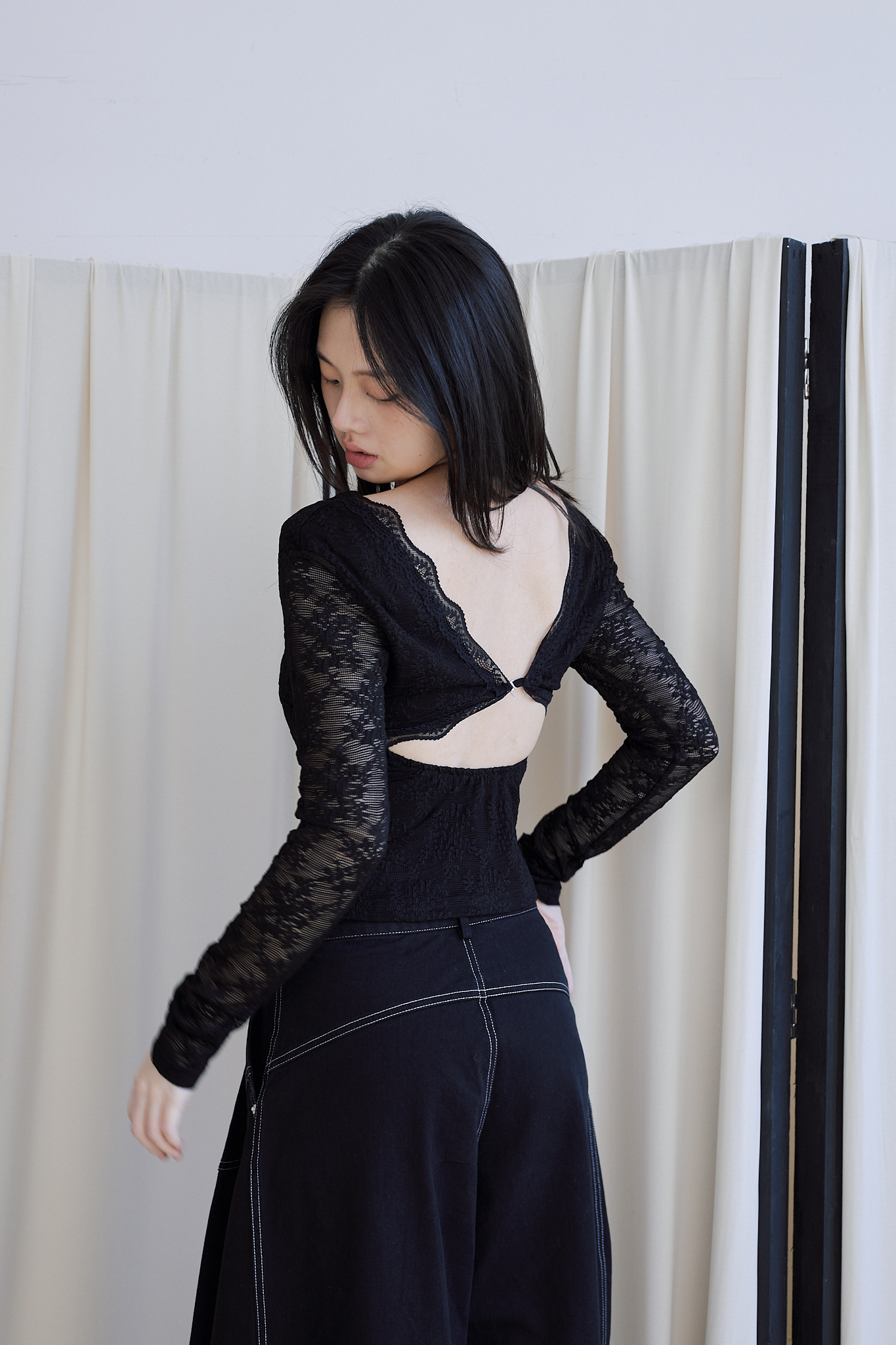 蕾絲美背長袖上衣